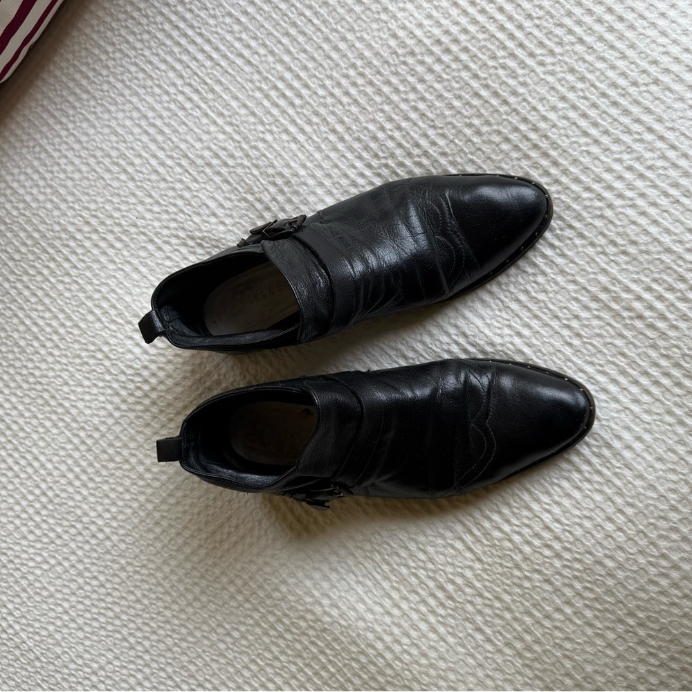 Freda Salvador Black Ankle Booties